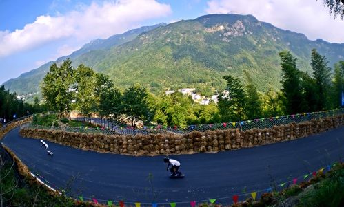 齐心守卫天柱胜景，共幕整治舒心游览新风尚——写在风景区综合管理提升行动即将全线落地之际